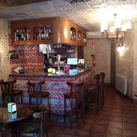 ゲストハウス Restaurante Cornella