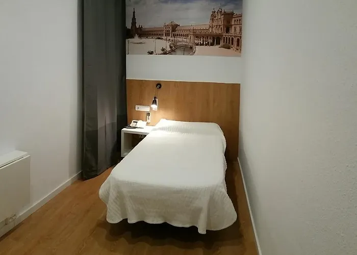 招待所 科尔内雅旅馆及餐厅 3*