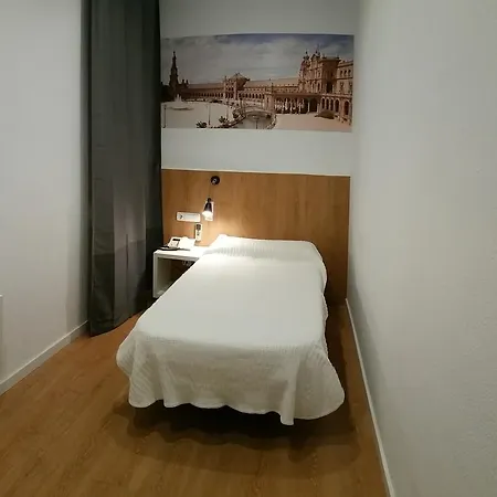 Maison d'hôtes Restaurante Cornella 3*